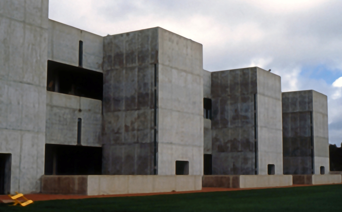 Side view of the Salk Institute La Jolla